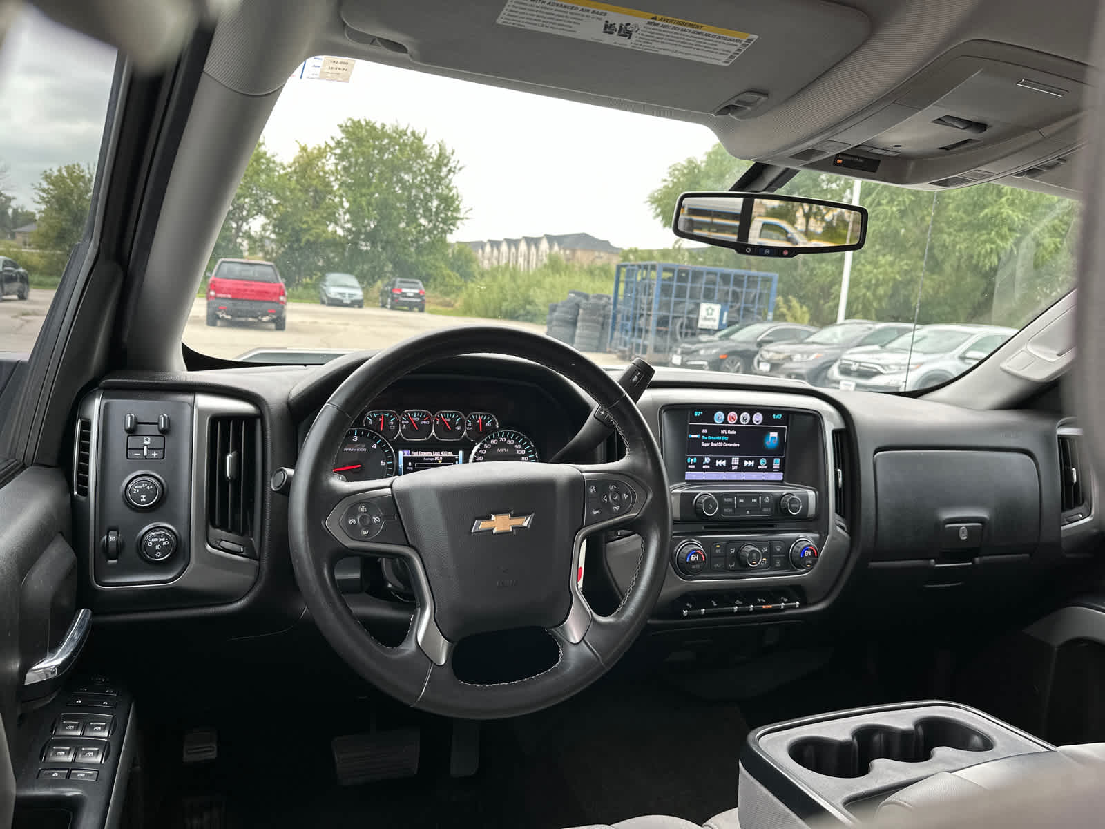 2017 Chevrolet Silverado 1500 LT 4WD Crew Cab 143.5 23