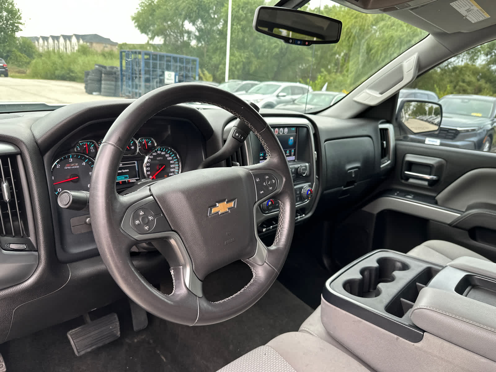 2017 Chevrolet Silverado 1500 LT 4WD Crew Cab 143.5 10