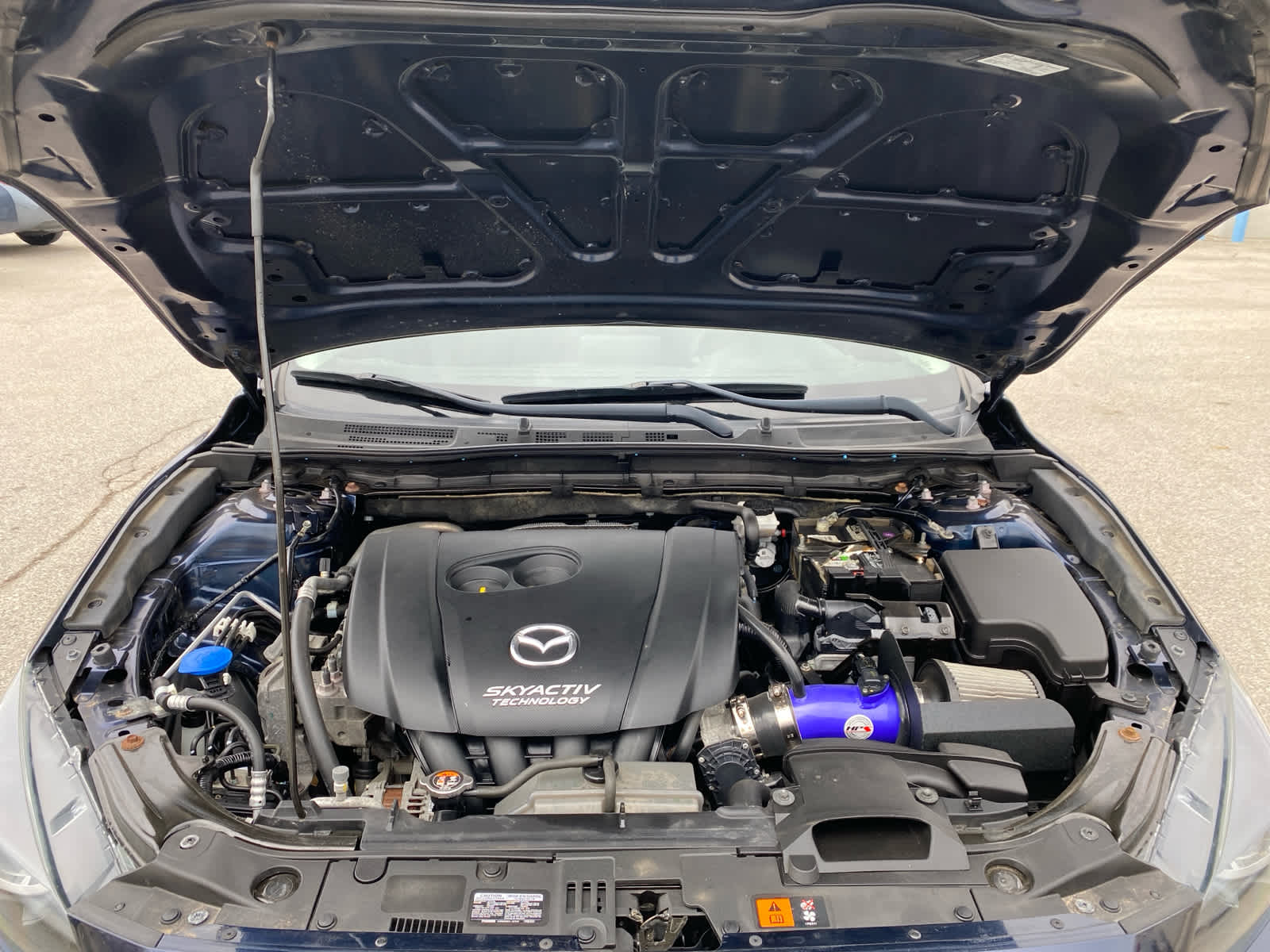 2018 Mazda Mazda3 4-Door Sport 28