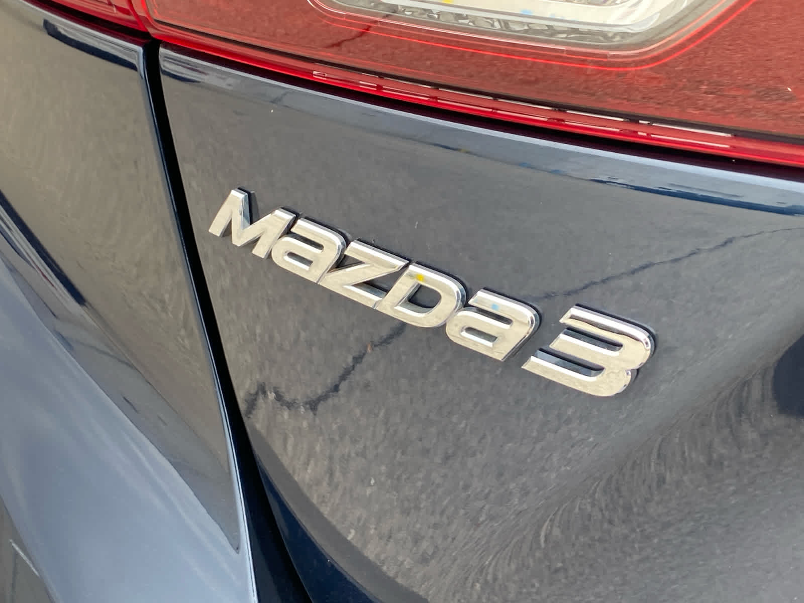 2018 Mazda Mazda3 4-Door Sport 25