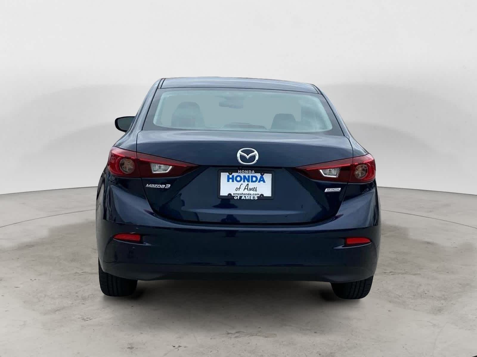 2018 Mazda Mazda3 4-Door Sport 5