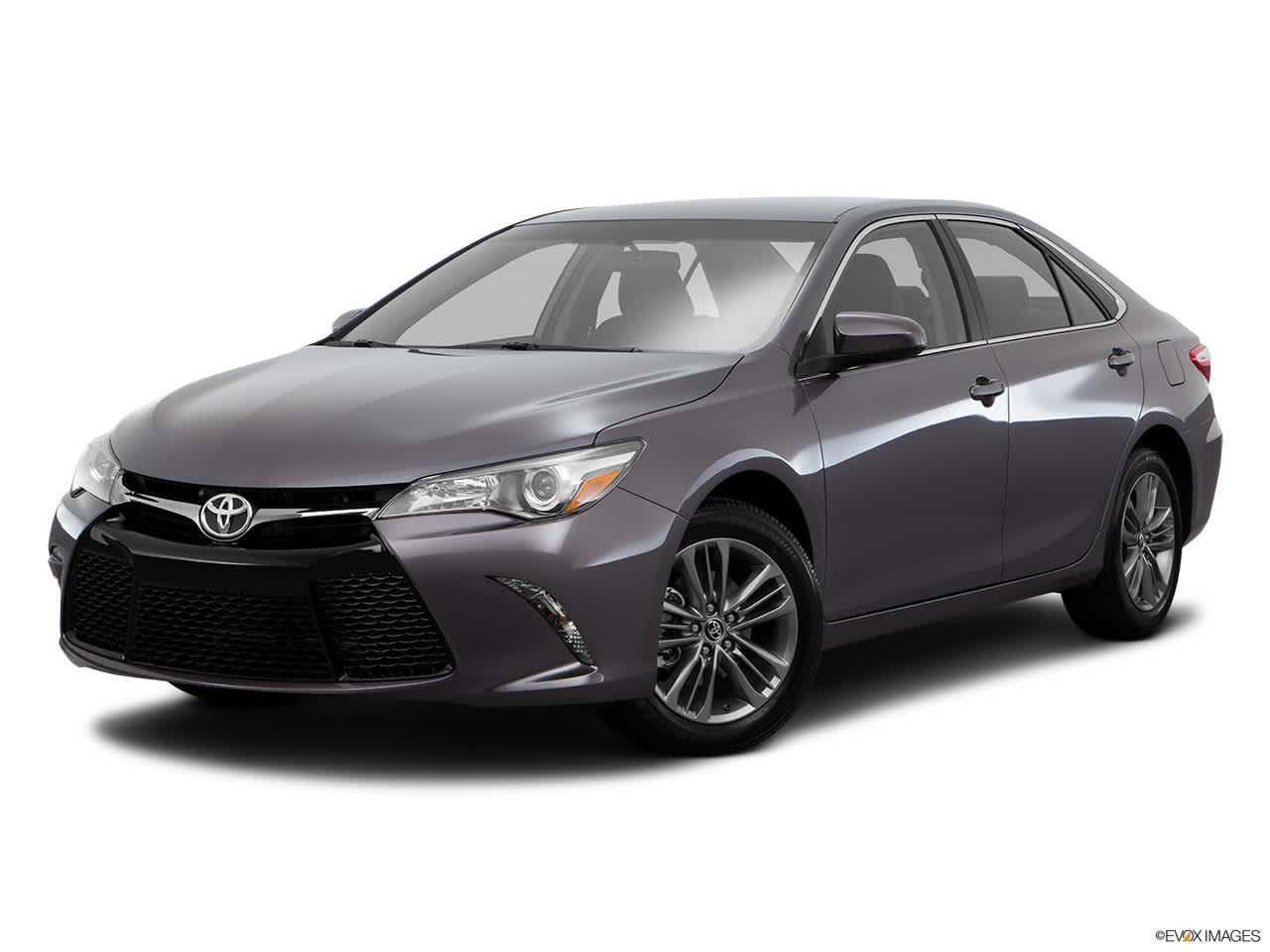 2016 Toyota Camry SE 2