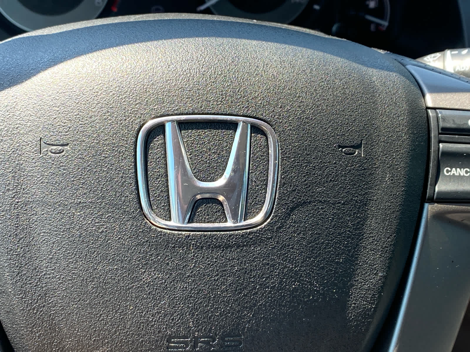 2016 Honda Odyssey EX-L 23