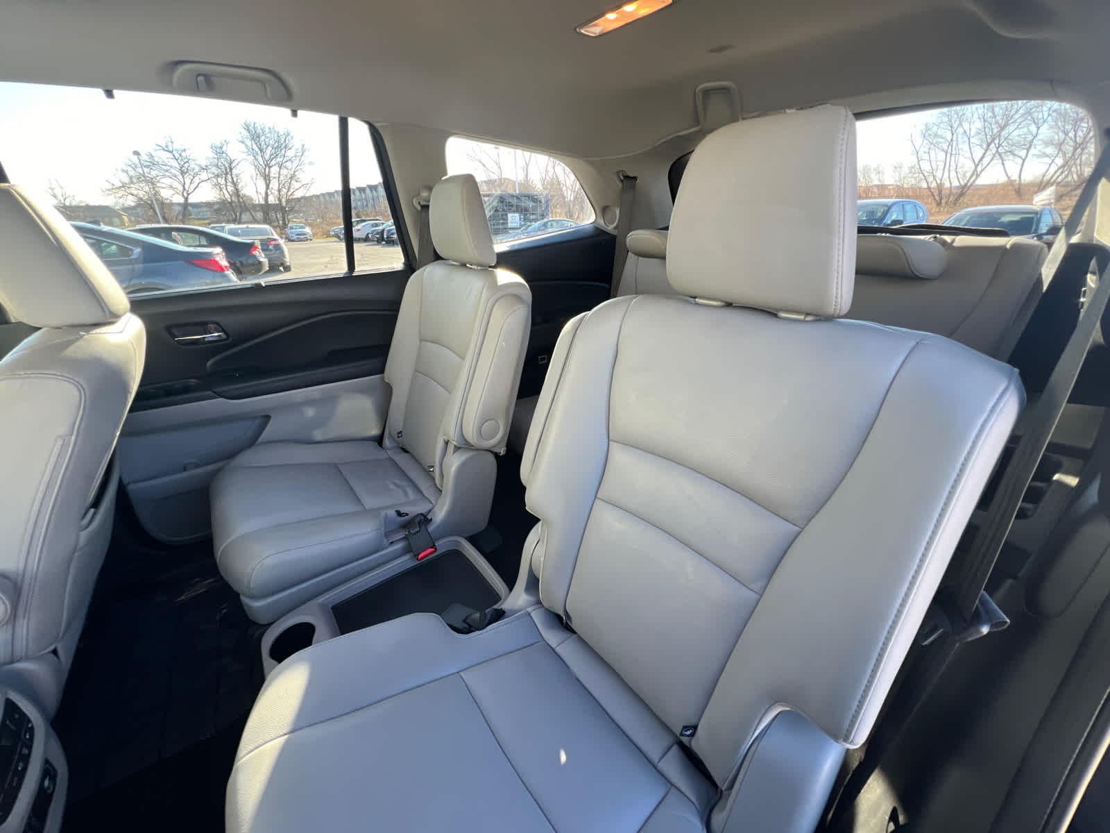 2019 Honda Pilot Touring 7-Passenger 13