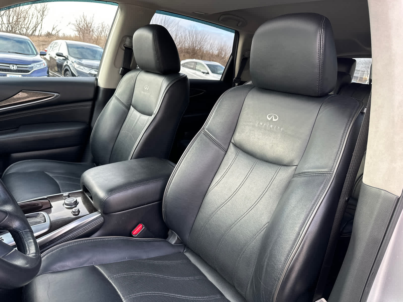 2014 INFINITI QX60  31