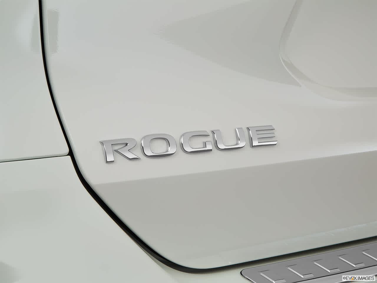 2015 Nissan Rogue SL 8