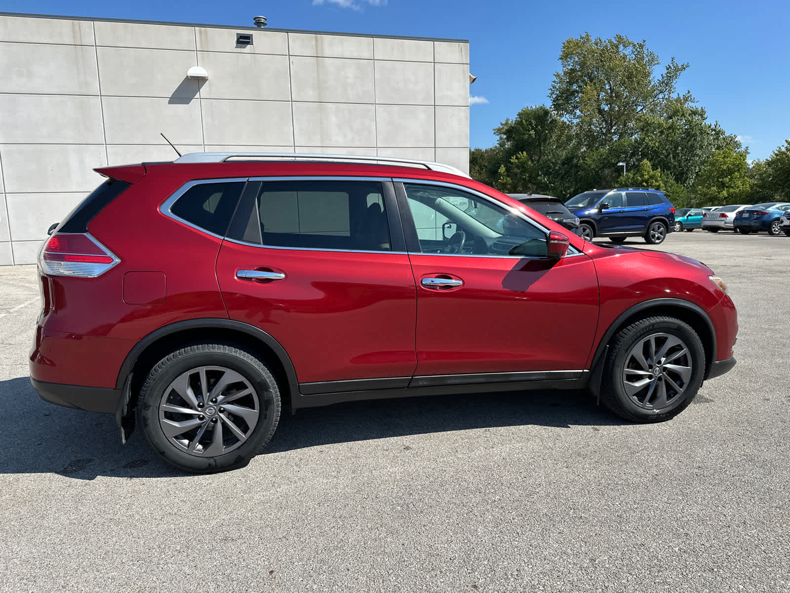 2016 Nissan Rogue SL 7