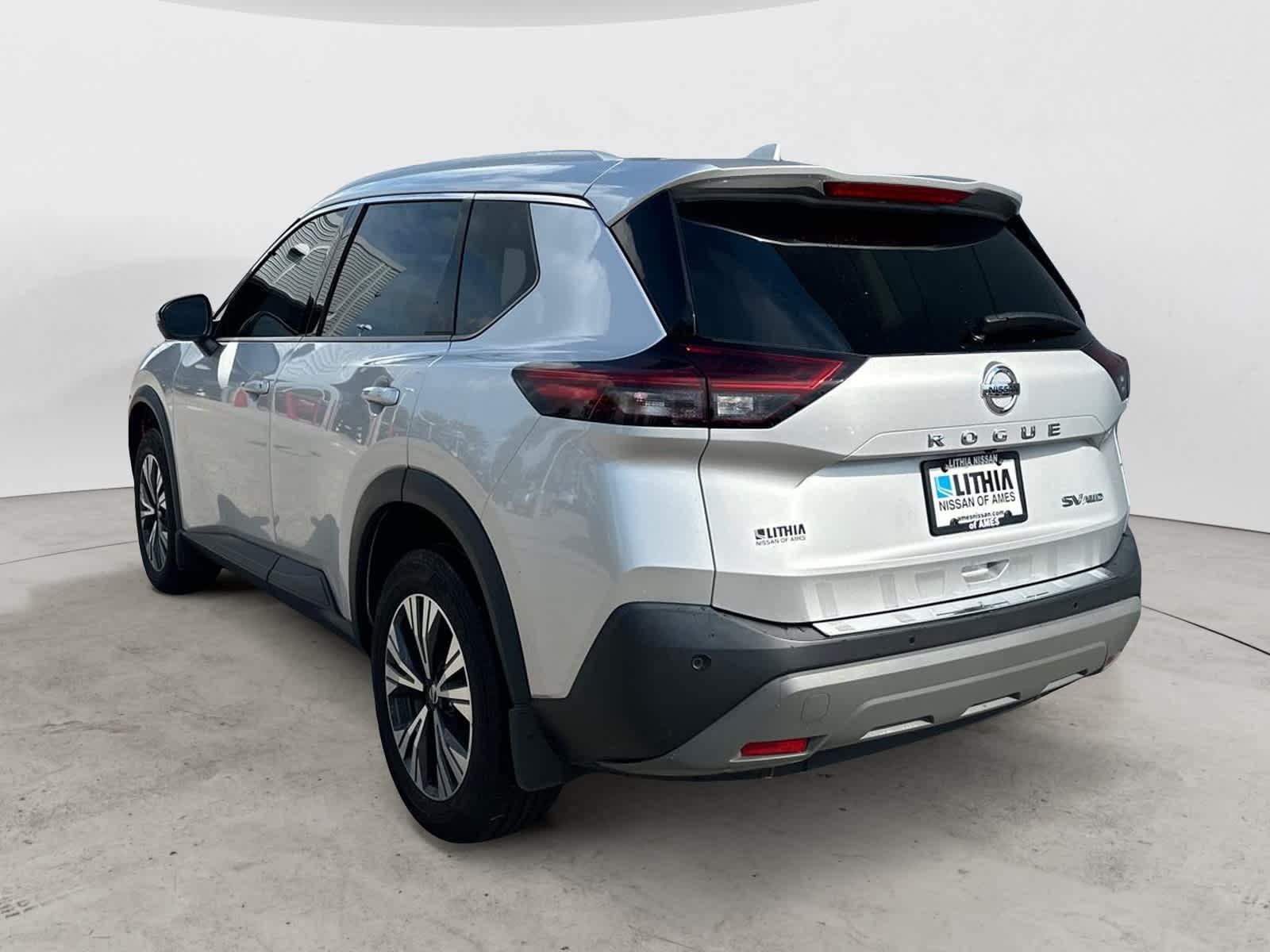 2021 Nissan Rogue SV 4