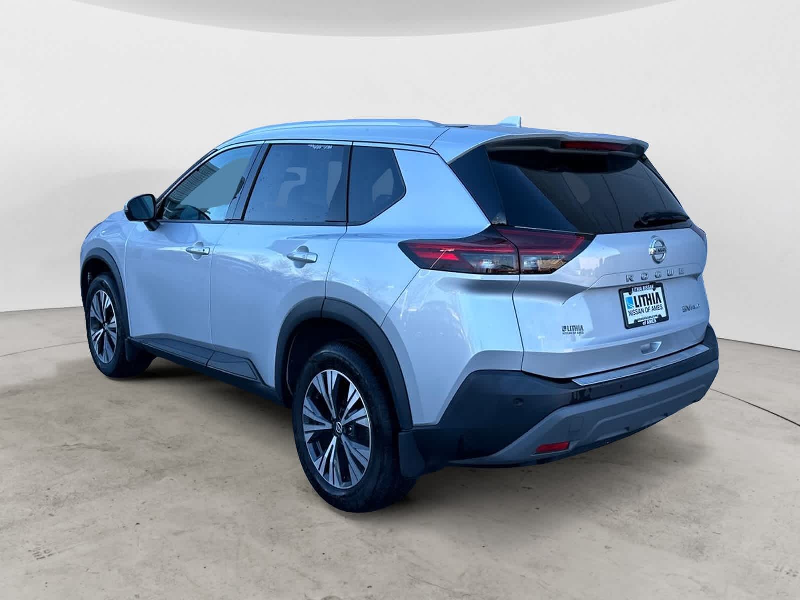 2021 Nissan Rogue SV 4