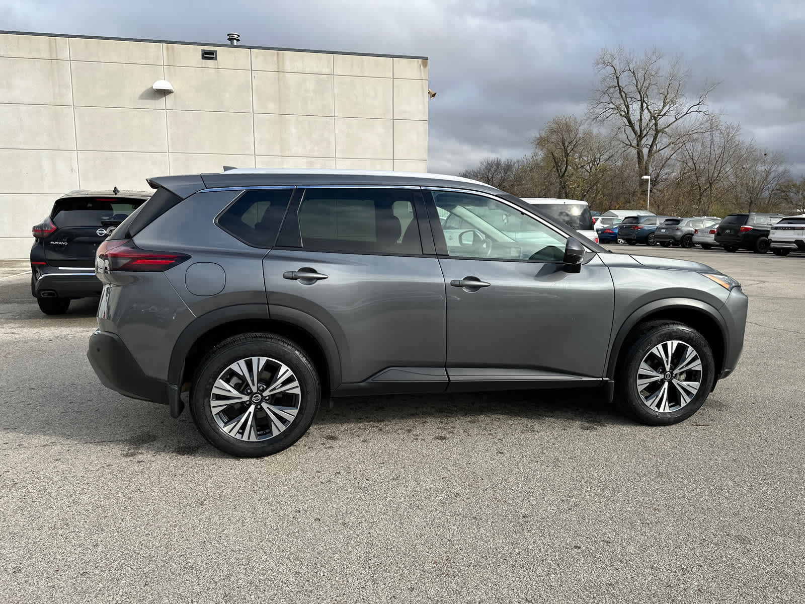 2021 Nissan Rogue SV 7