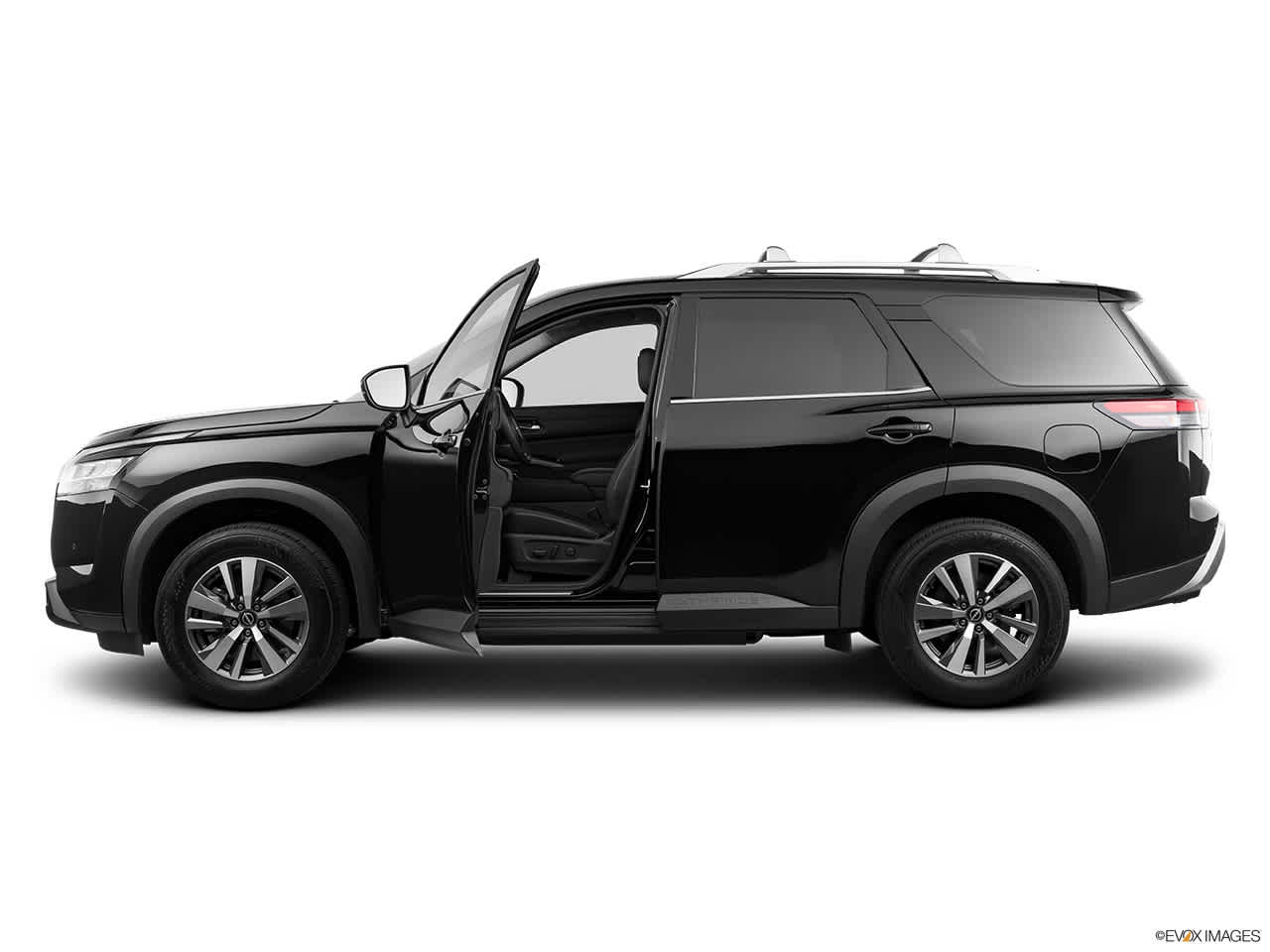 2024 Nissan Pathfinder SL 4