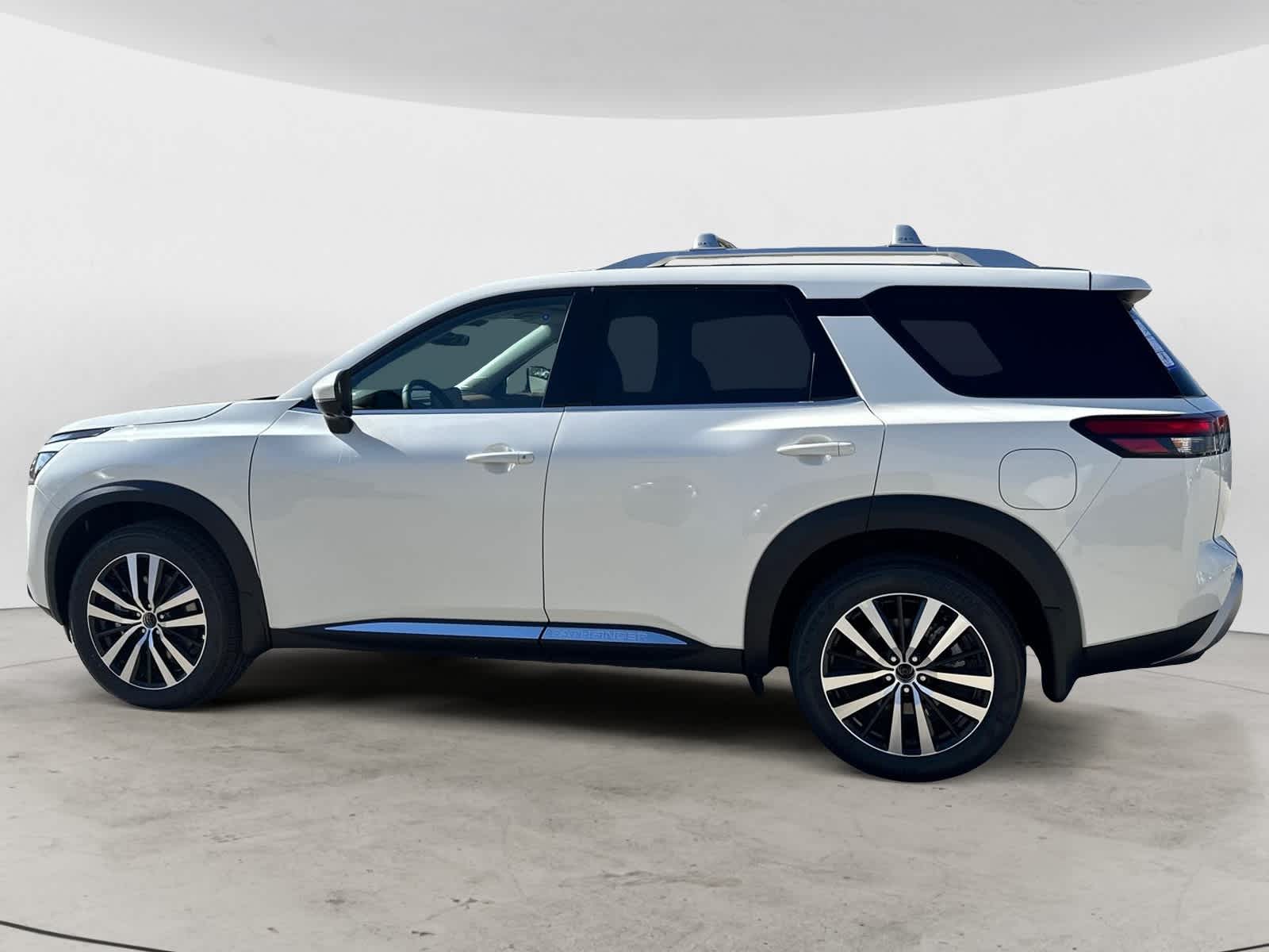 2024 Nissan Pathfinder Platinum 3