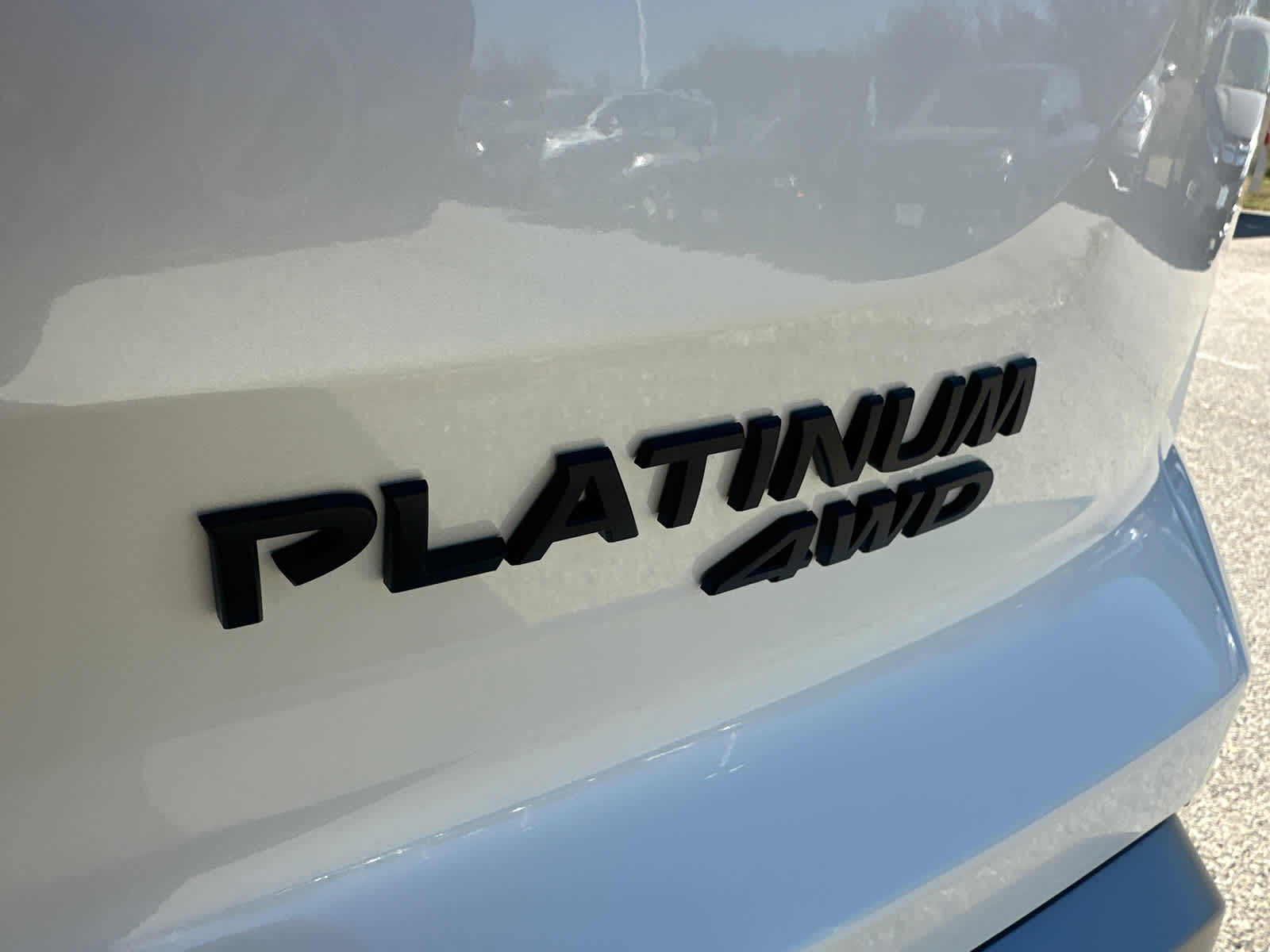 2024 Nissan Pathfinder Platinum 8