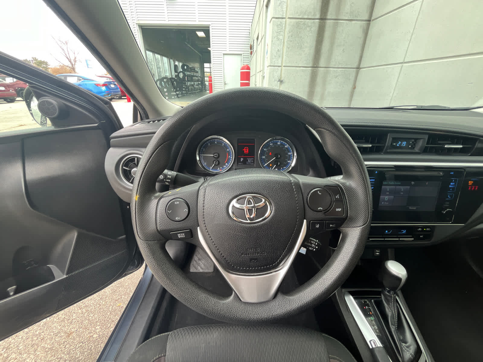 2019 Toyota Corolla LE 13