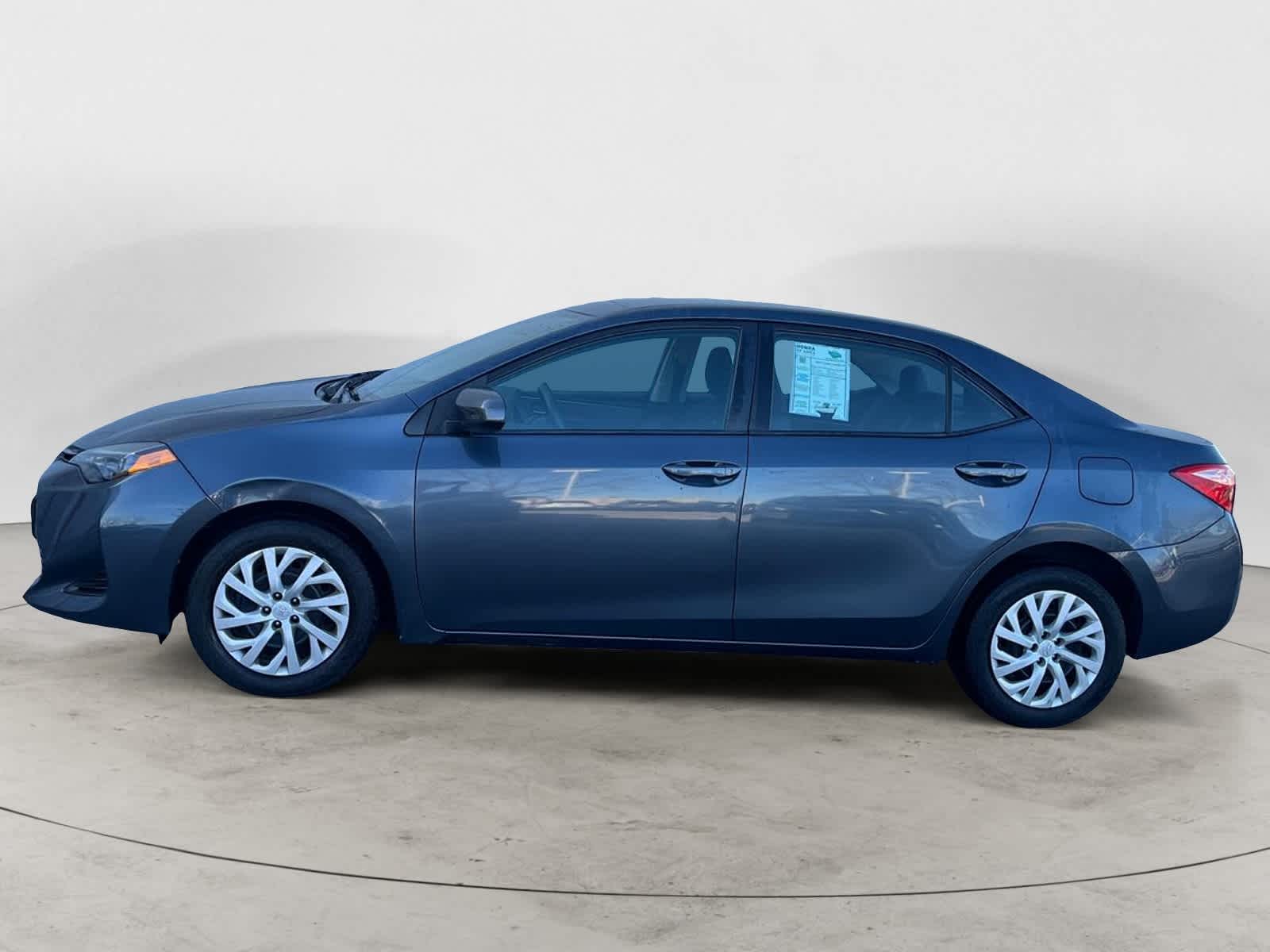 2019 Toyota Corolla LE 3