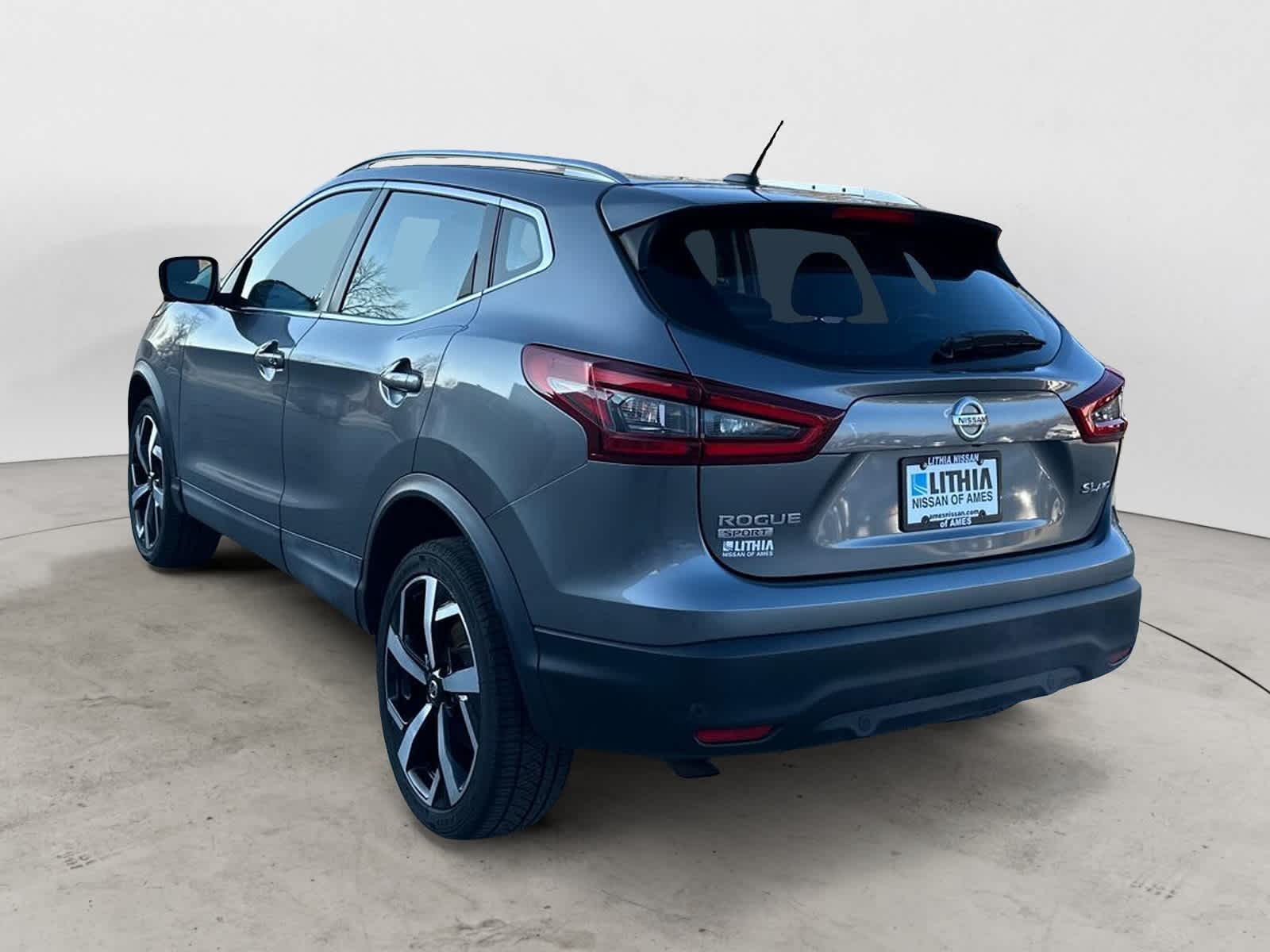 2020 Nissan Rogue Sport SL 4