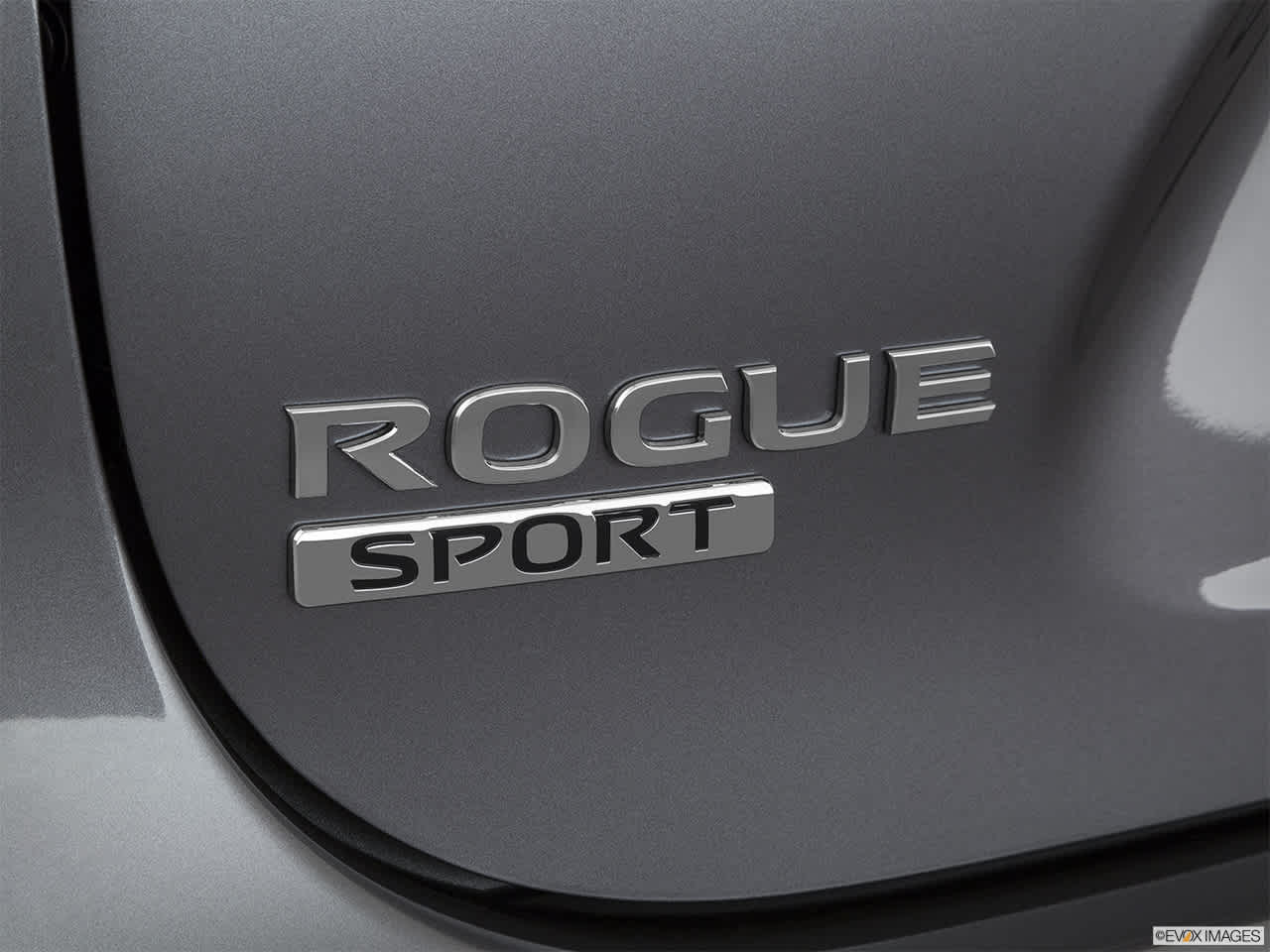 2022 Nissan Rogue Sport SL 8