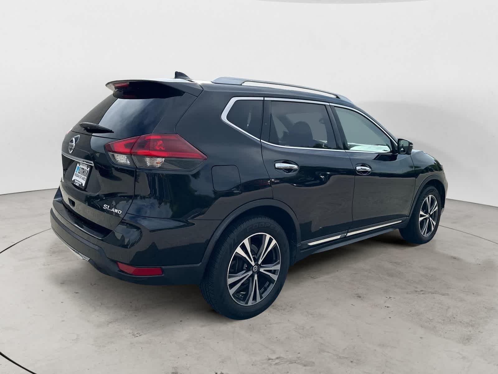 2018 Nissan Rogue SL 6