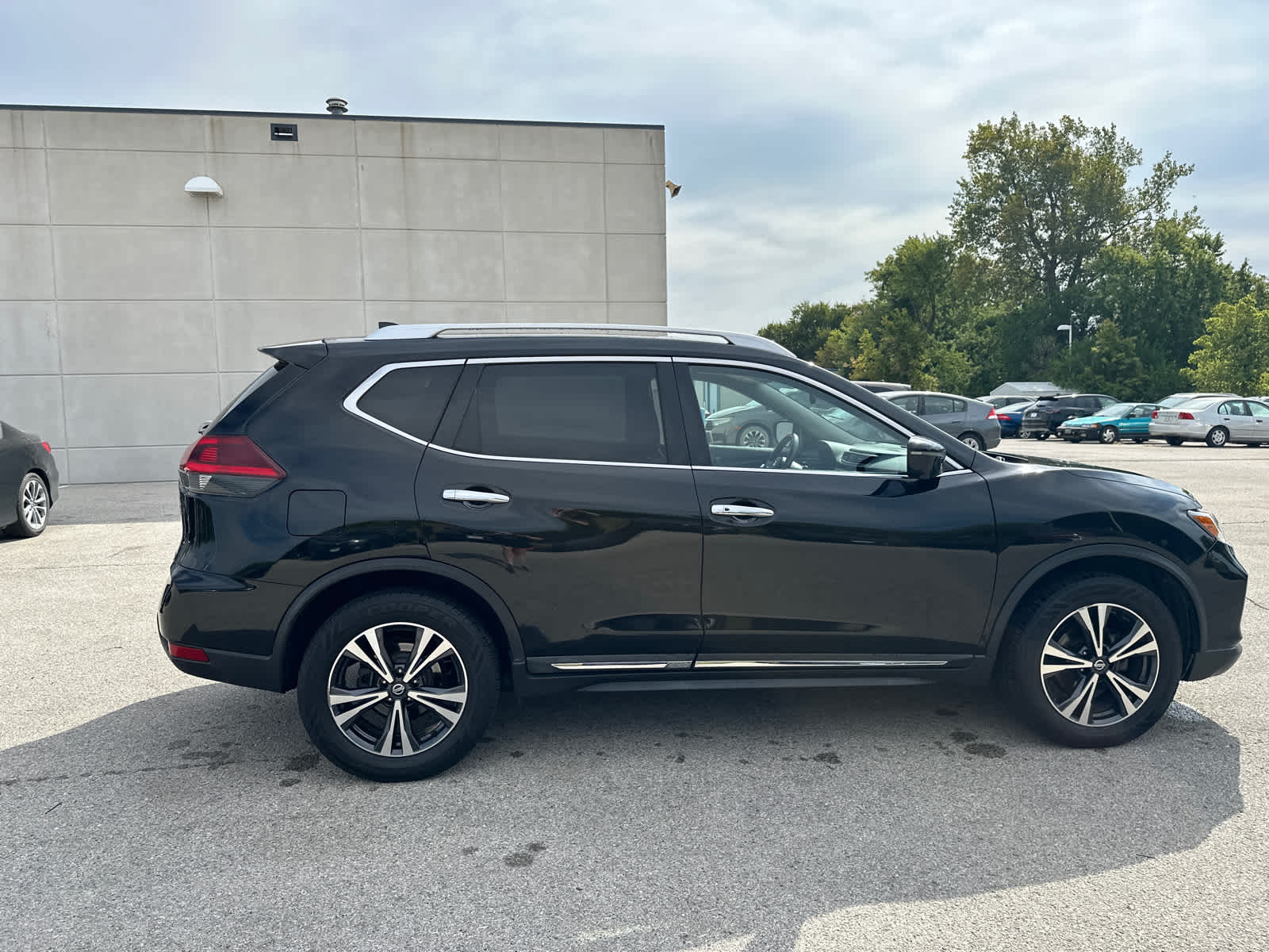 2018 Nissan Rogue SL 7