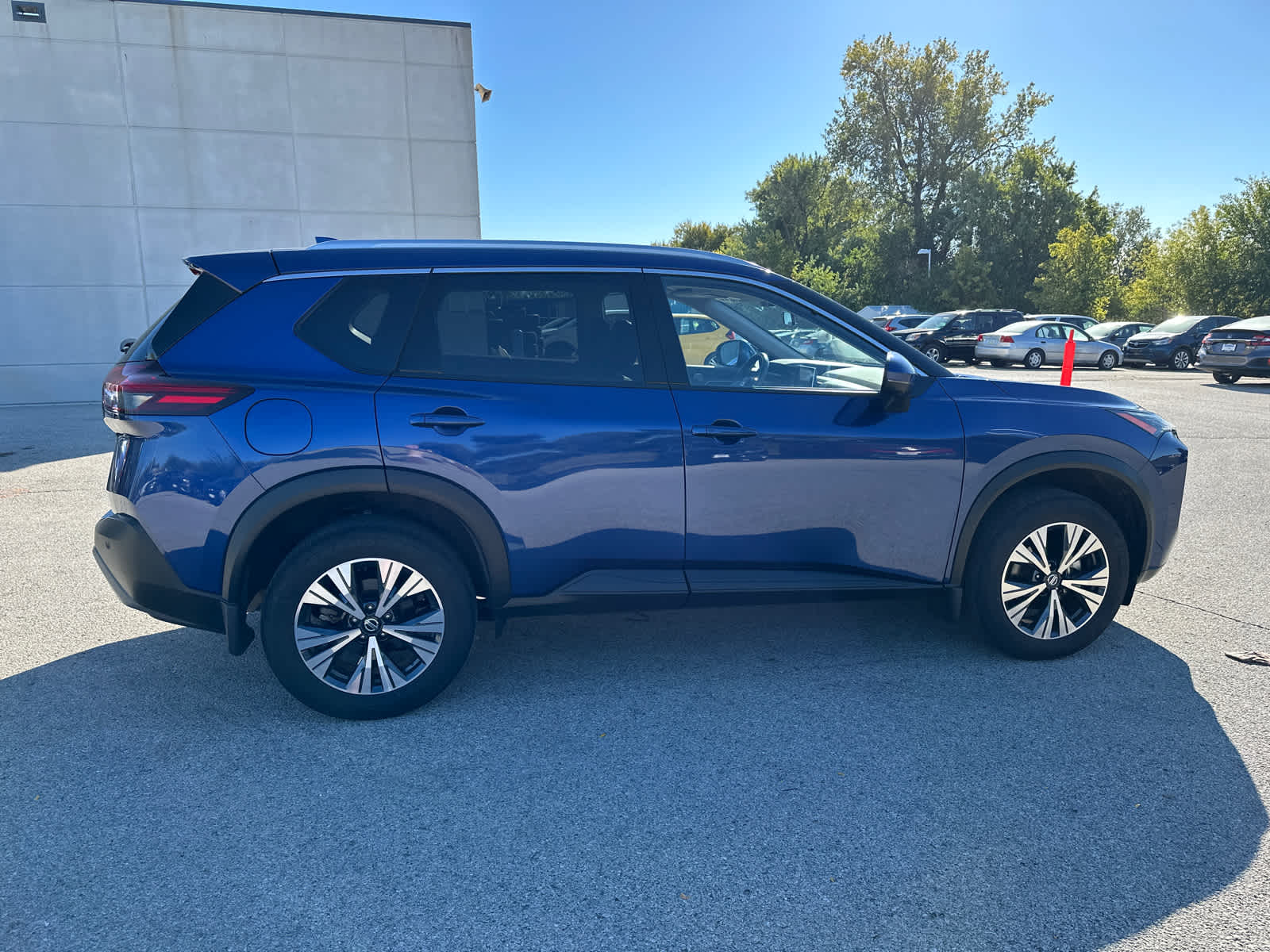 2021 Nissan Rogue SV 7