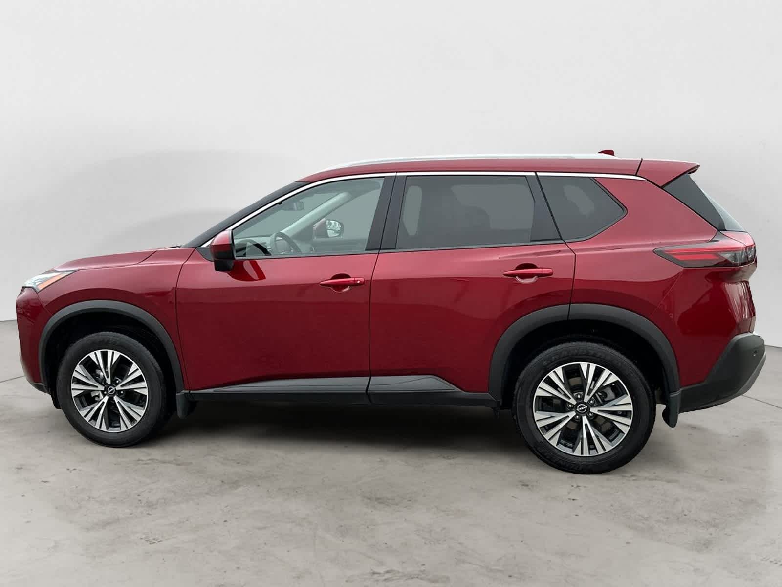 2023 Nissan Rogue SV 3