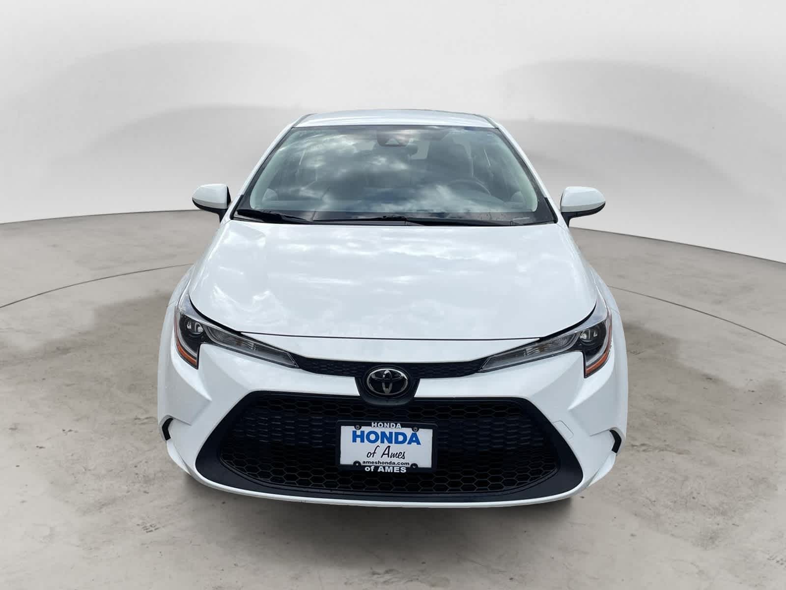 2022 Toyota Corolla LE 2