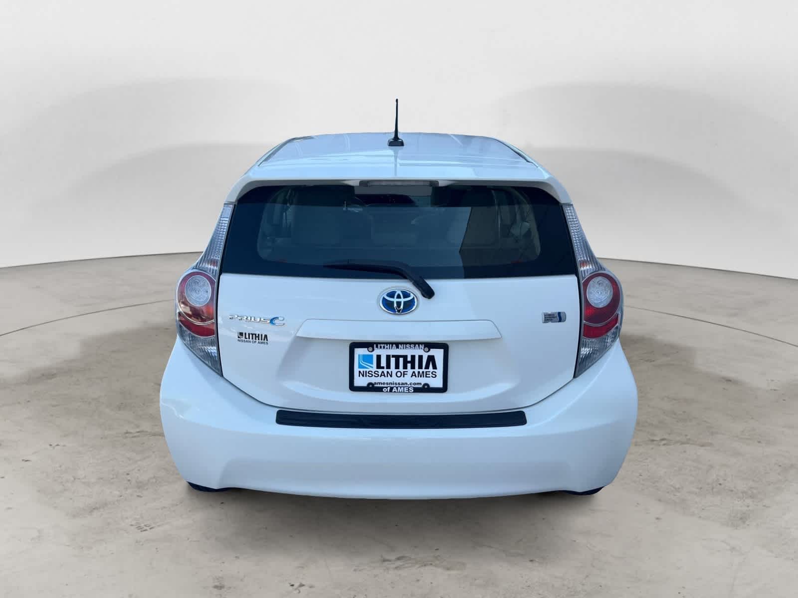 2012 Toyota Prius c Four 5