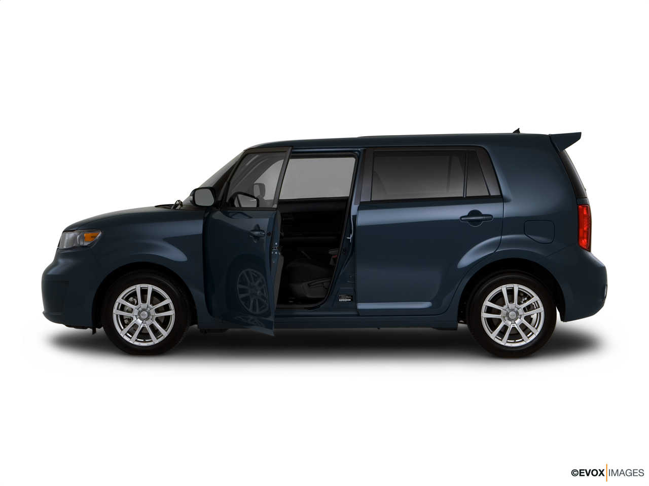 2008 Scion xB  4