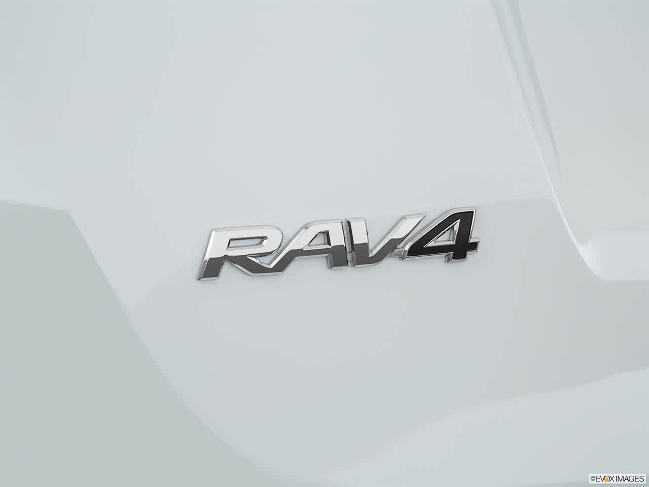 2016 Toyota RAV4 SE 8