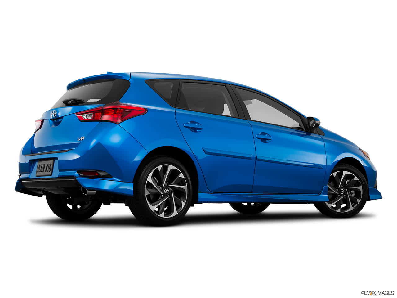 2016 Scion iM  4