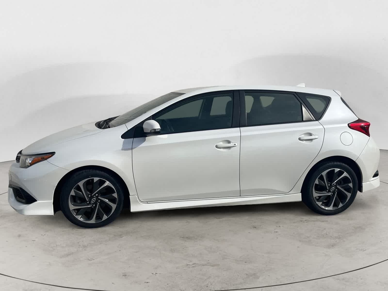 2016 Scion iM  3