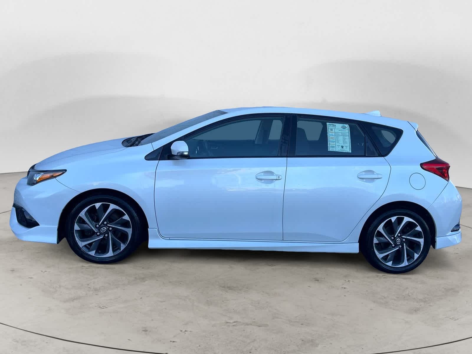 2016 Scion iM  4