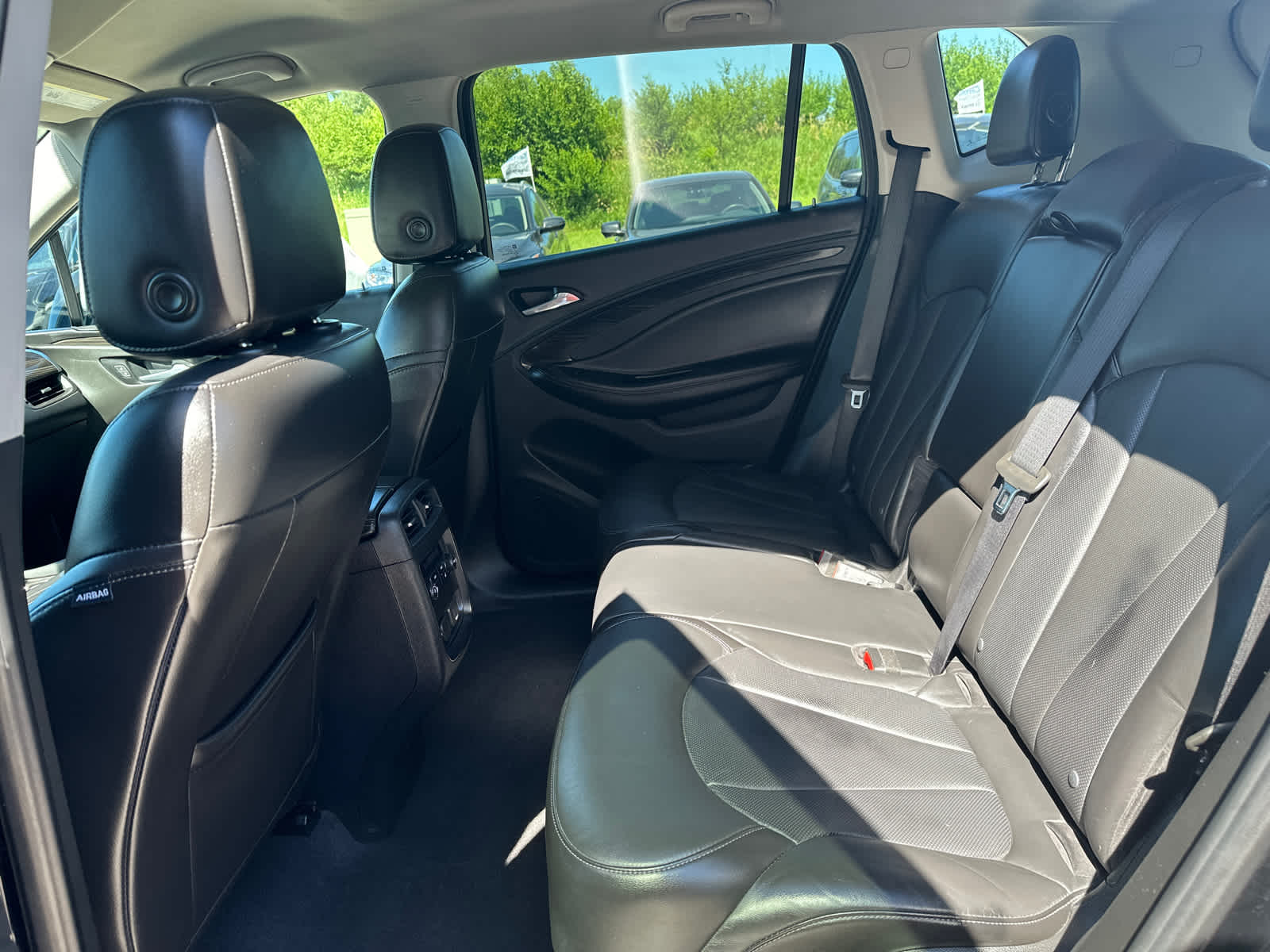 2019 Buick Envision Essence 18