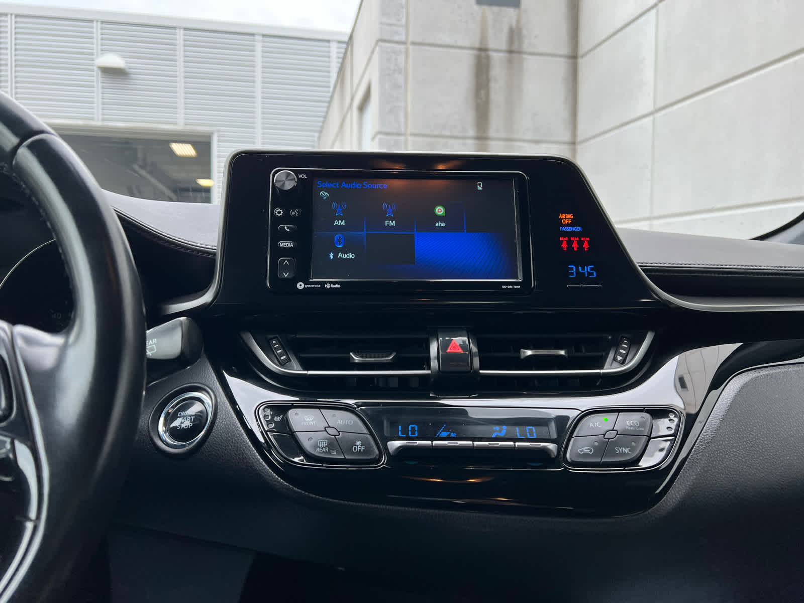 2018 Toyota C-HR XLE Premium 9