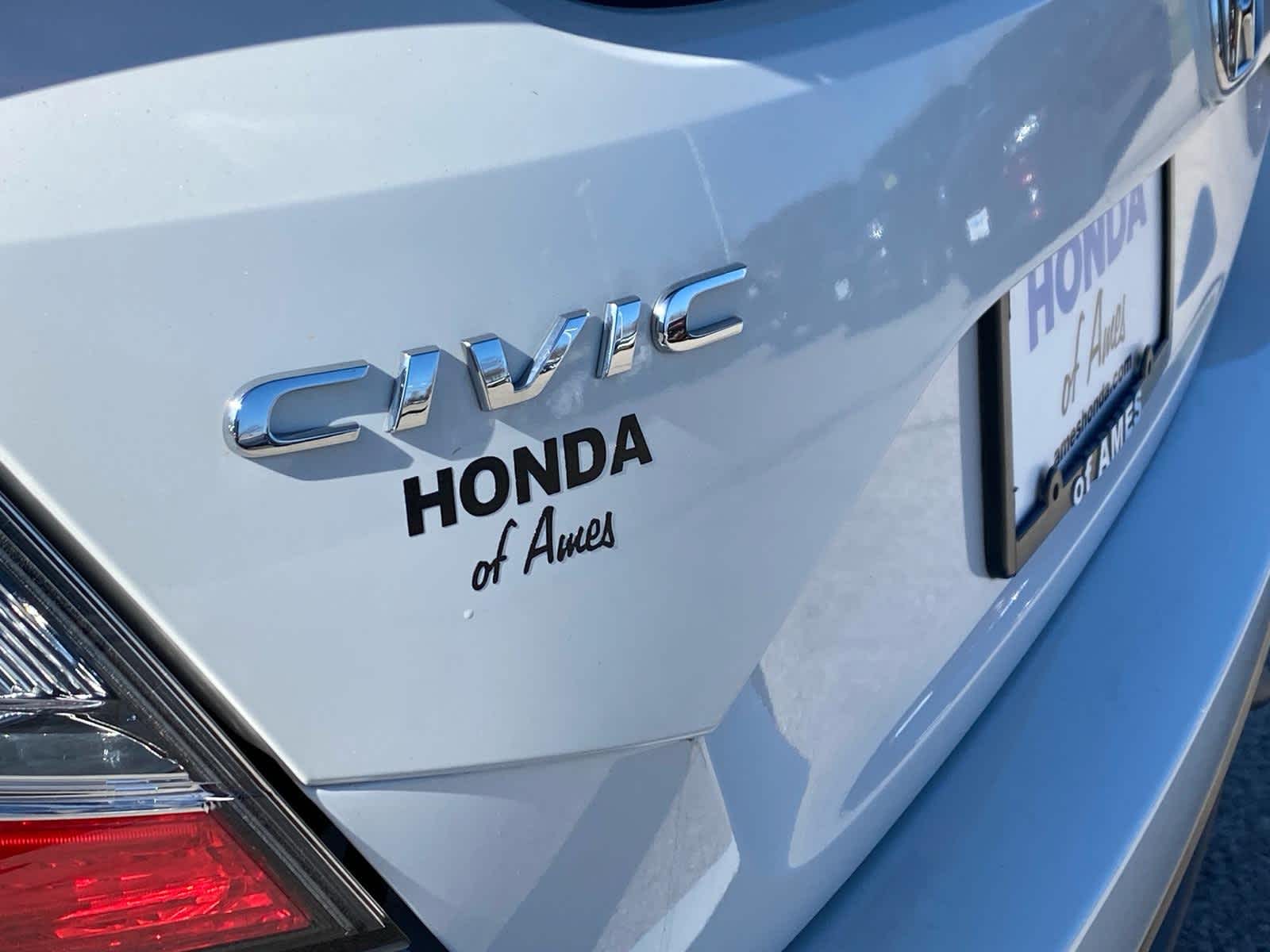 2021 Honda Civic Hatchback EX 28