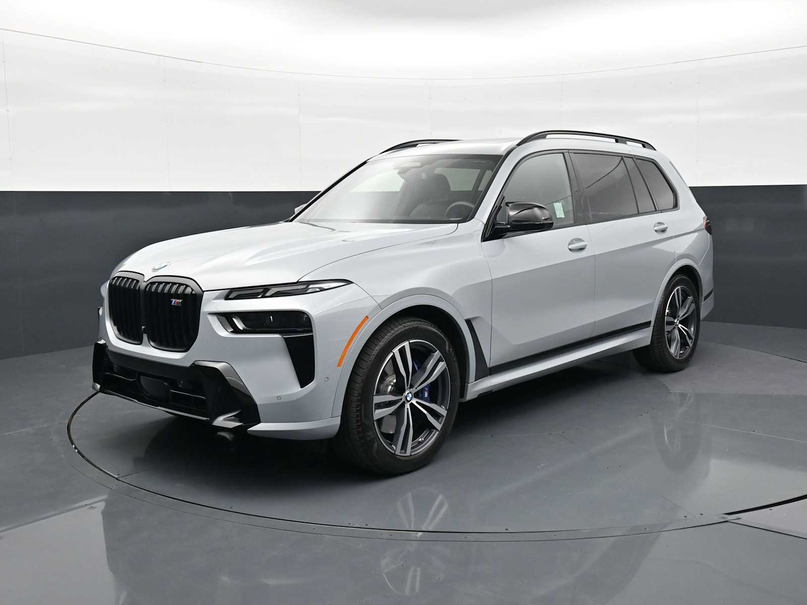 2026 BMW X7 M60i