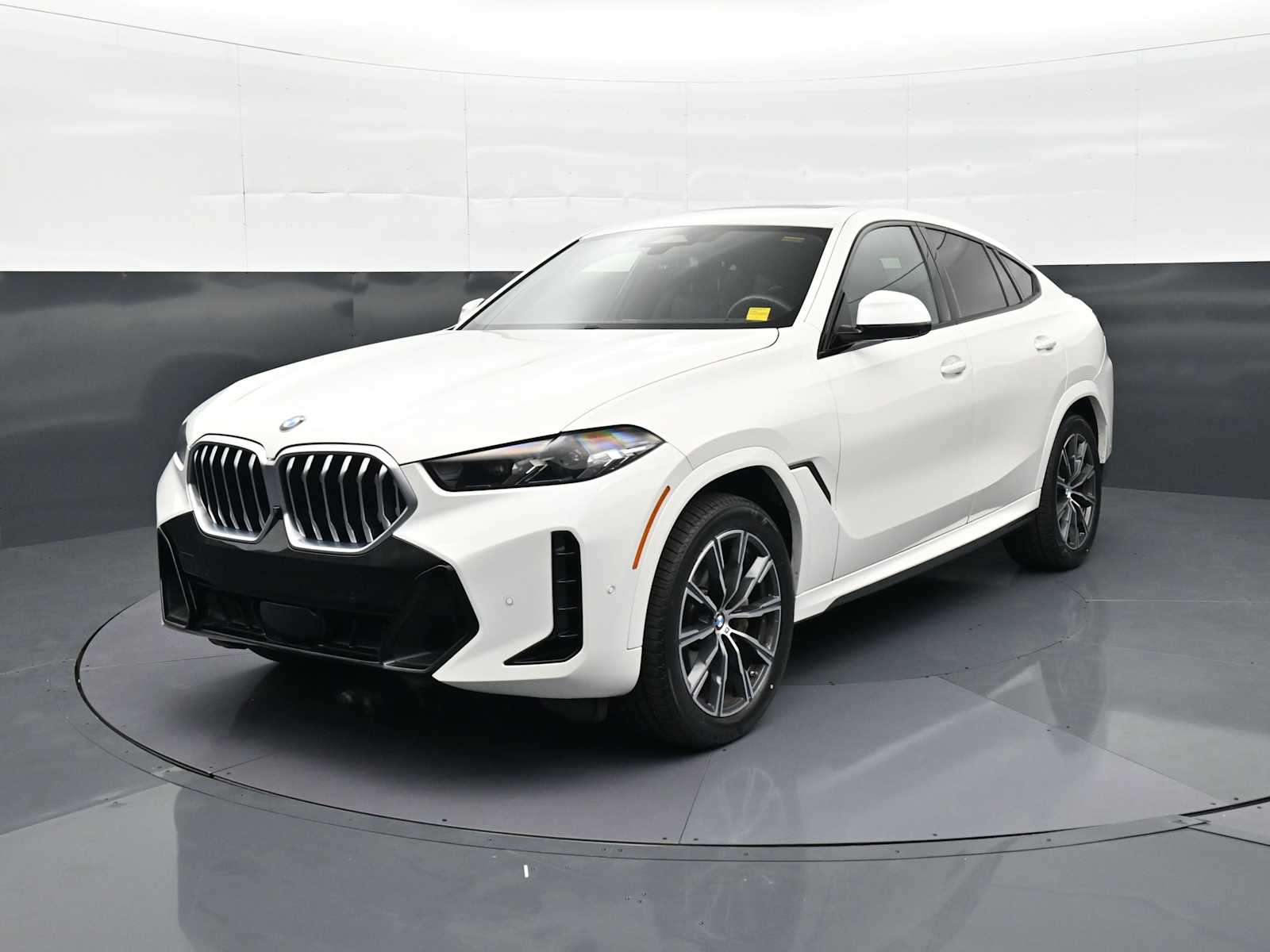 2024 BMW X6 xDrive40i