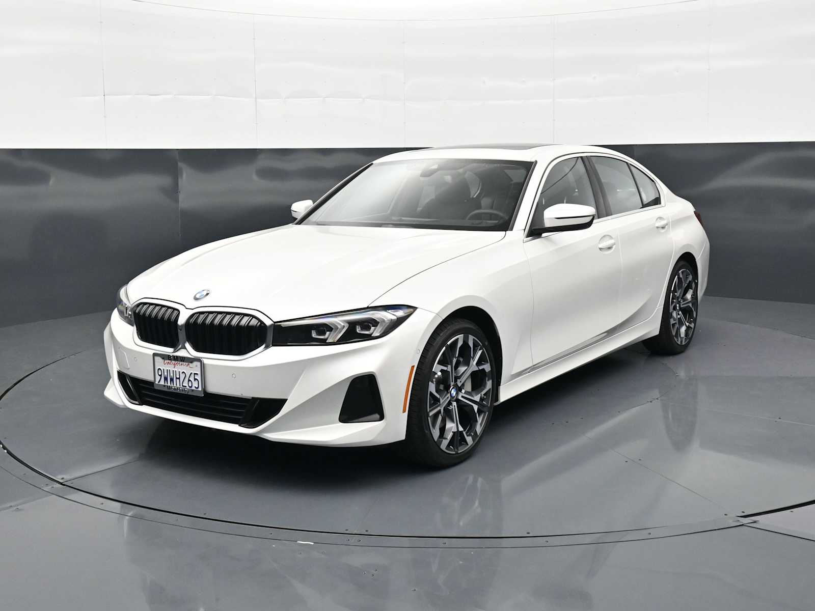 2026 BMW 330i