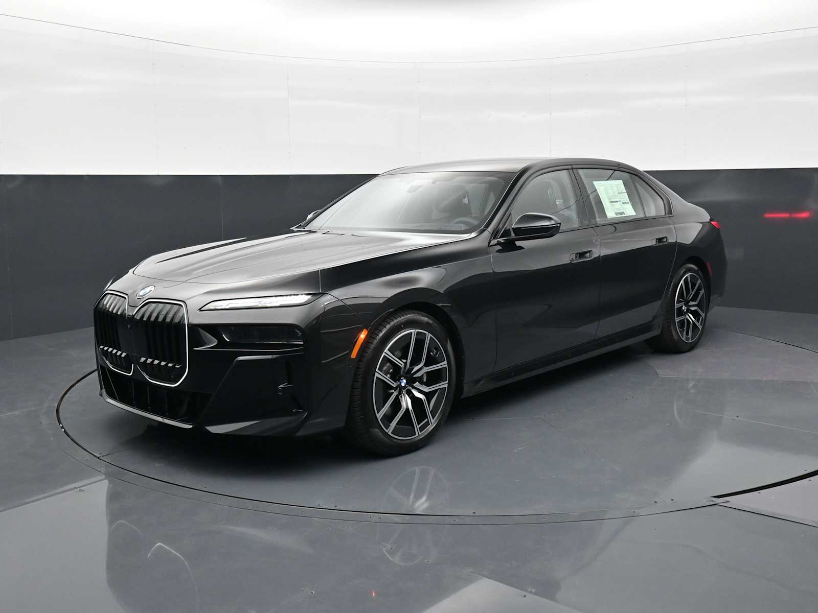 2026 BMW 760i xDrive