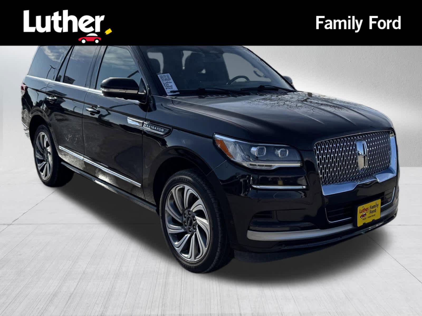 Black 2024 Lincoln Navigator Reserve 4WD SUV / Crossover Four-Wheel Drive Automatic