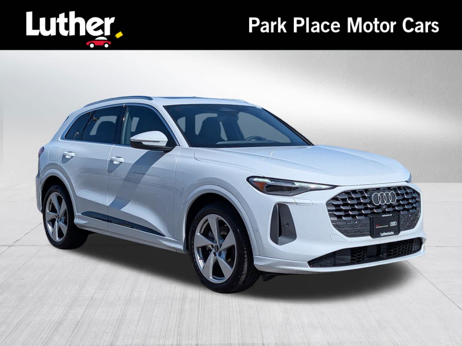 White 2025 Audi Q5 quattro Prestige 40 TFSI SUV / Crossover All-Wheel Drive Automatic