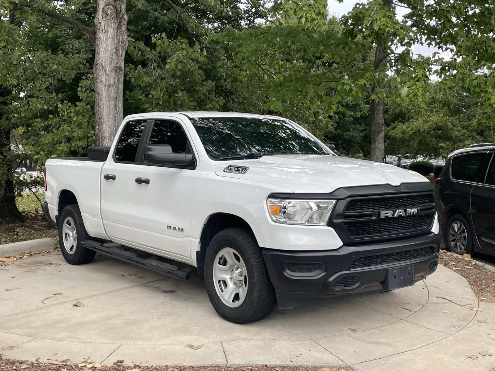Bright White Clearcoat 2022 RAM 1500 Pickup Truck Four-Wheel Drive 8-Speed Automatic