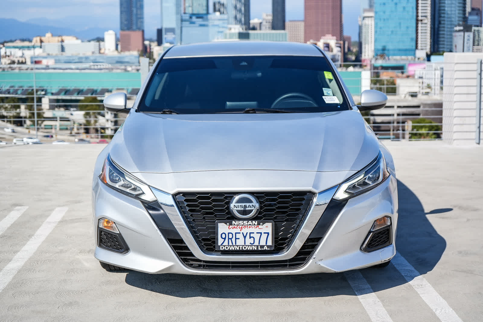 View vehicle photo 2