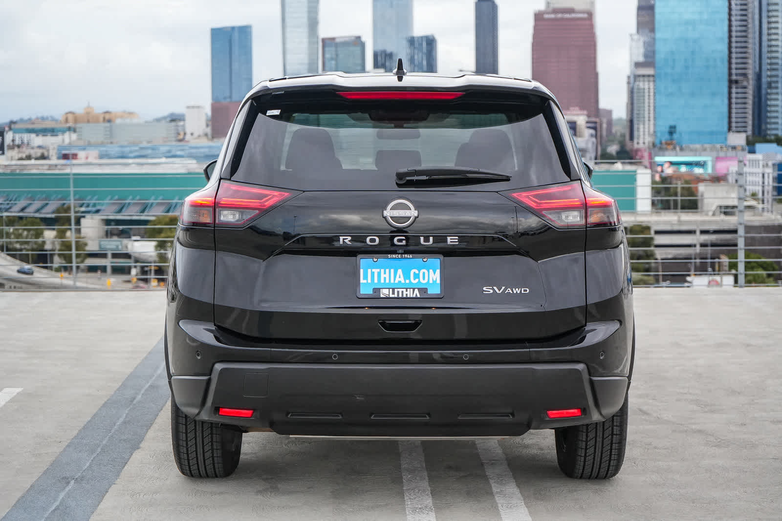 View vehicle photo 7