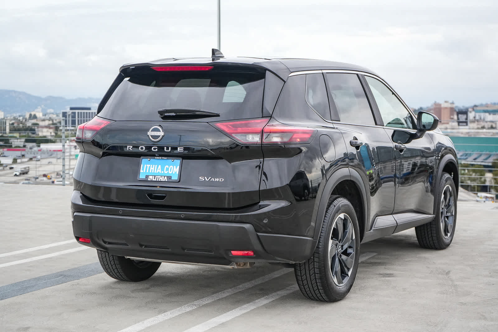 View vehicle photo 6