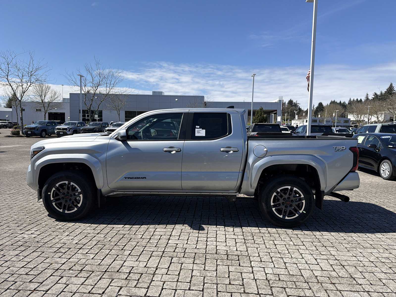 View vehicle photo 3