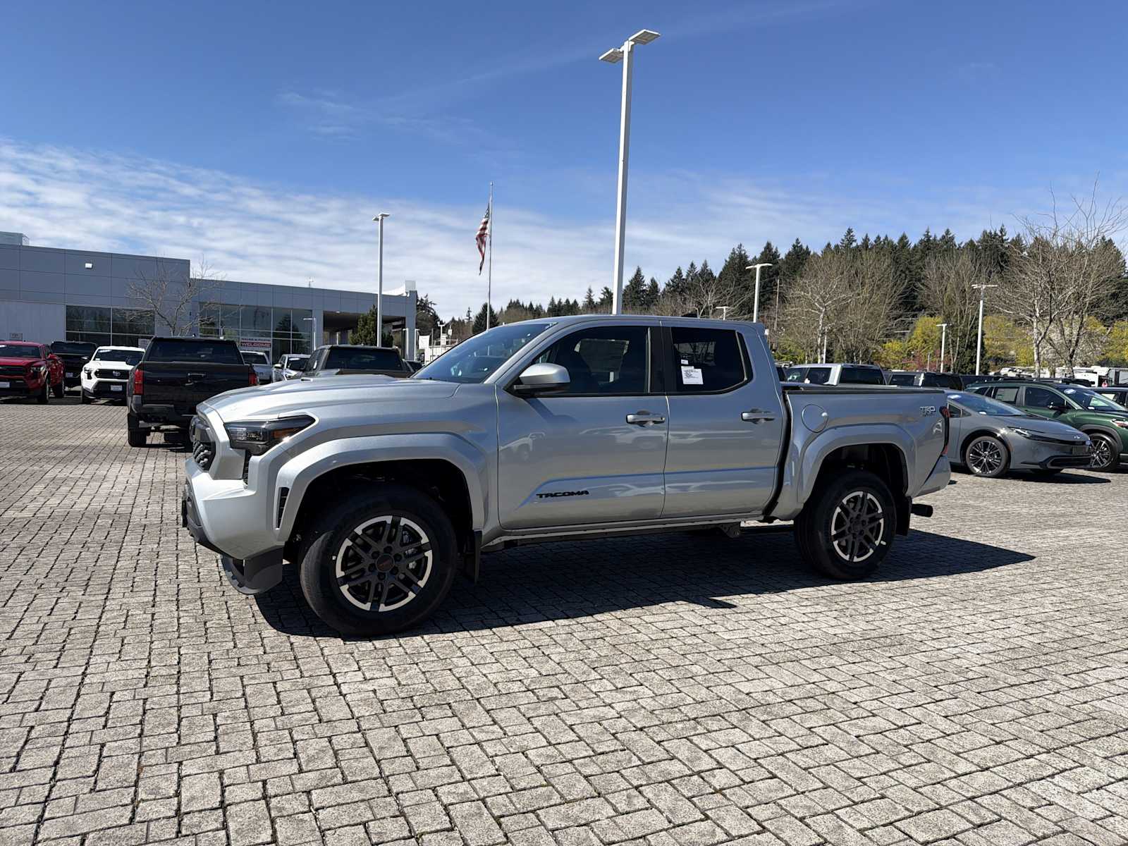 View vehicle photo 2