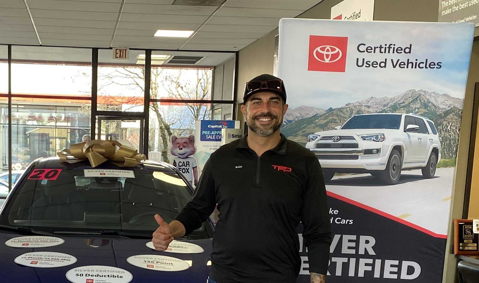 View vehicle photo 5