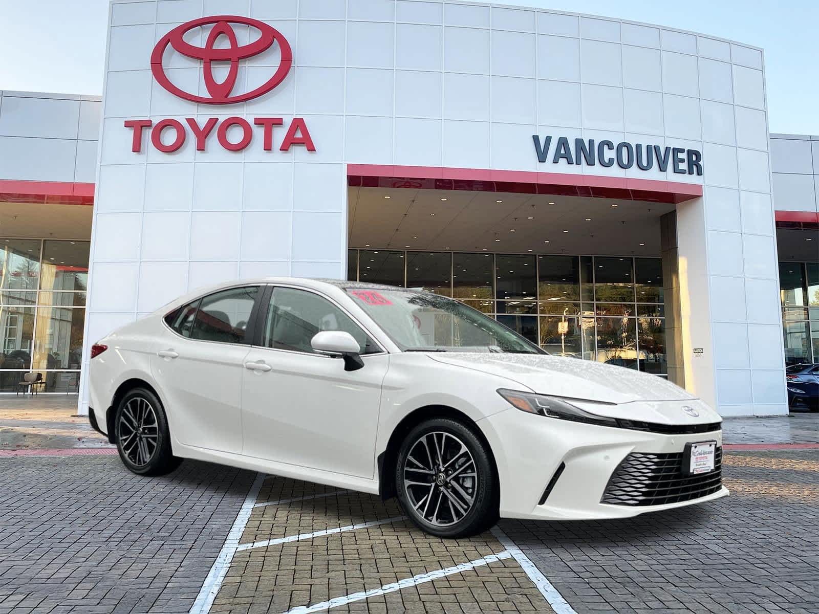 White (Wind Chill Pearl) 2026 Toyota Camry XLE AWD Sedan All-Wheel Drive Continuously Variable Transmission