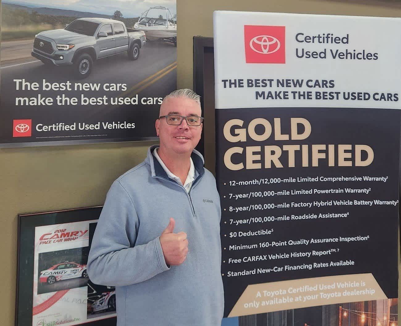 View vehicle photo 5